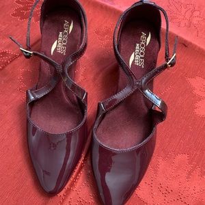 Aerosoles patent burgundy heels